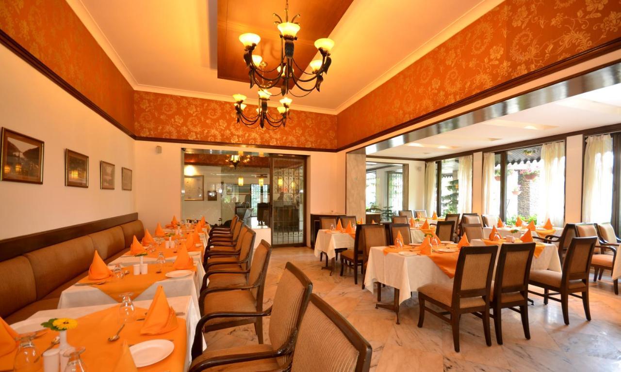 Shervani Hilltop Resort Nainital Luaran gambar