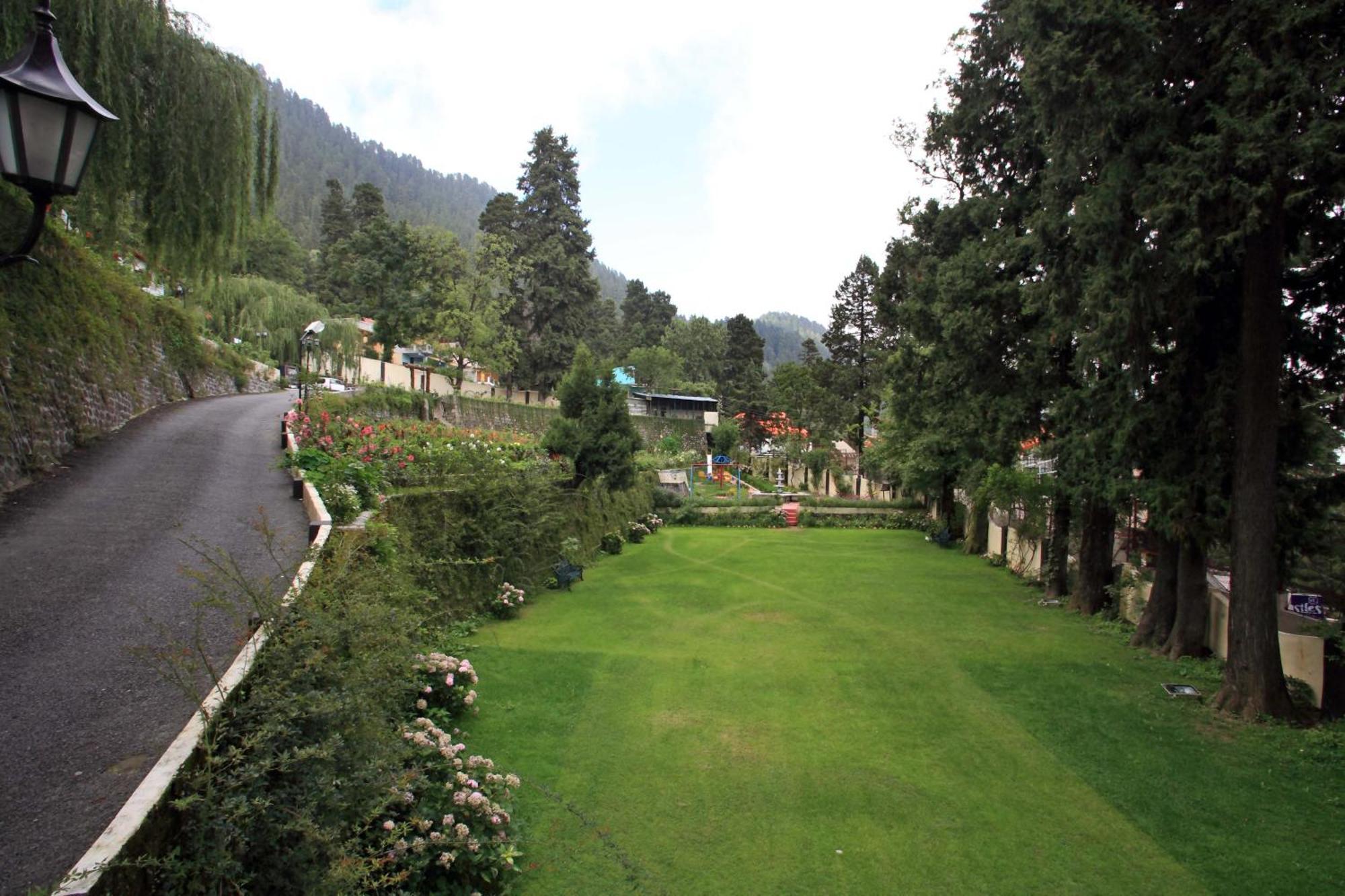 Shervani Hilltop Resort Nainital Luaran gambar
