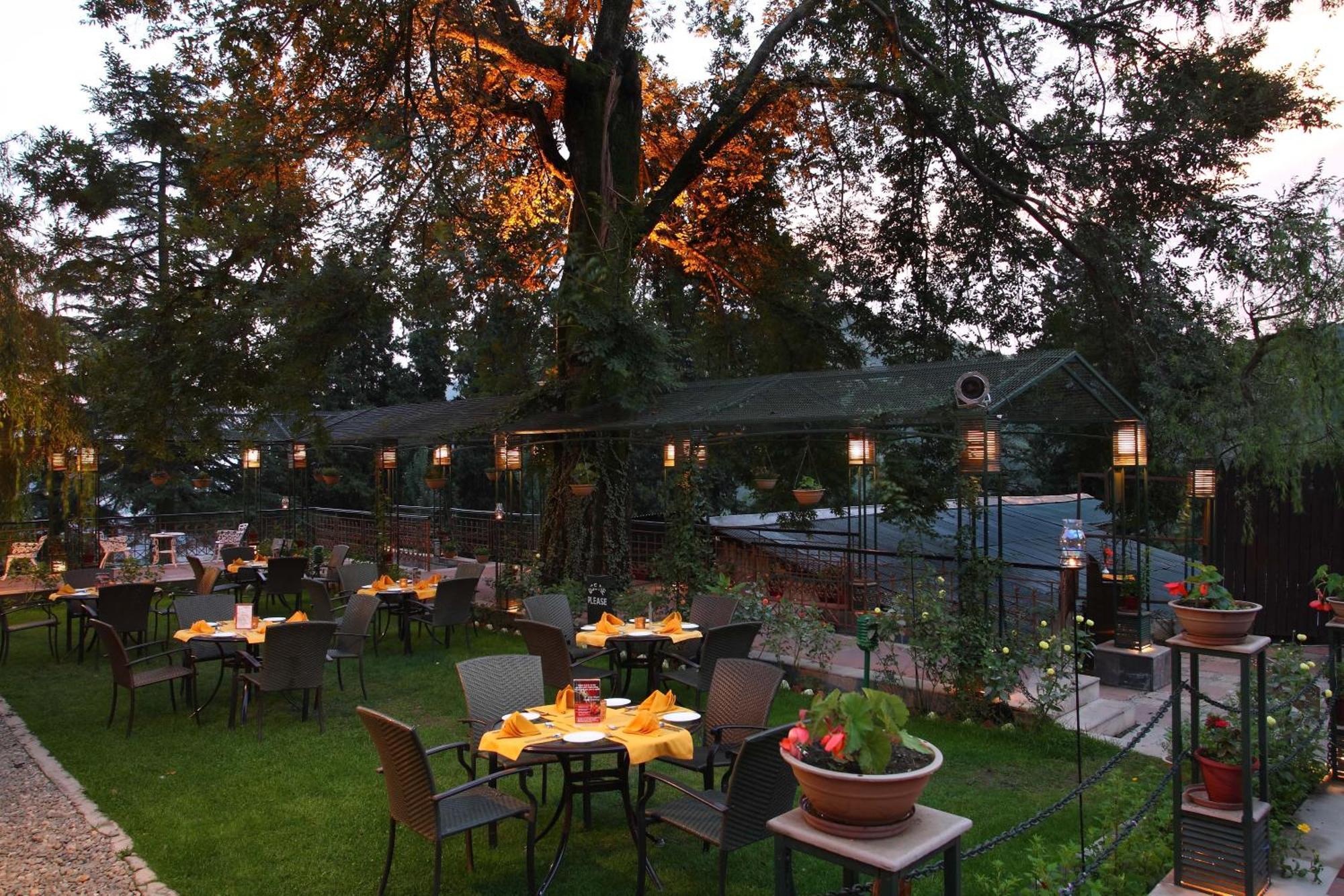 Shervani Hilltop Resort Nainital Luaran gambar
